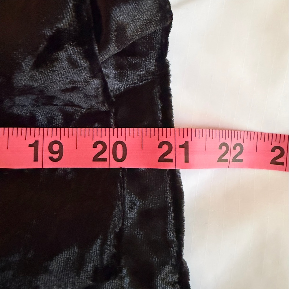 NWT Anthropologie by Anthropologie Somerset Velvet Mini Skirt Black Size XL - Picture 9 of 9